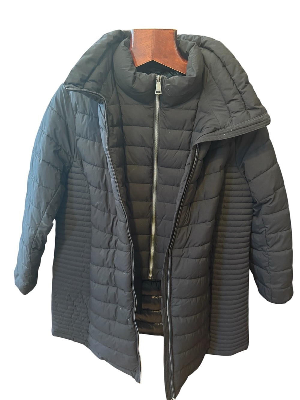 Women's Black Quilted Hooded Puffer Coat size 2XL women,foldable